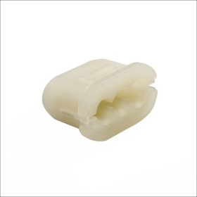 écrous plastique trous oblongs